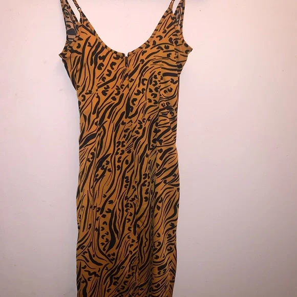 Animal print Midi dress - Picture 5 of 12